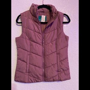 BRAND NEW Aeropostle puffer vest